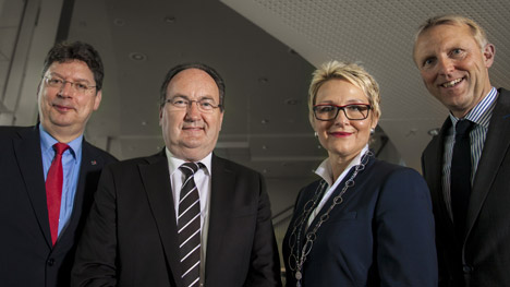 Reinhard Meyer bleibt Präsident des Deutschen Tourismusverbandes - Mitglieder des DTV-Präsidiums (v.l.): Reinhard Meyer, Peter Siemering, Dr. Heike Döll-König und Armin Dellnitz; Foto: Jan Sobotka/DTV