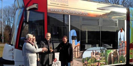 Reiseregion Eichsfeld wirbt auf Erfurter Straßenbahn - Bis Ende des jahres fährt die Eichsfeld-Straßenbahn durch Erfurt; Foto: HVE