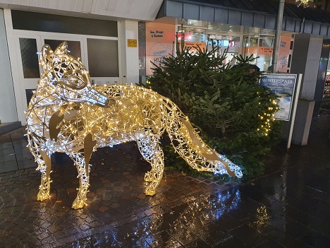 Bocholt erweitert Festbeleuchtung - In der Nordstraße in Bocholt ist ein beleuchteter Fuchs zu sehen - Foto: Wirtschaftsförderungs- u. Stadtmarketing Gesellschaft Bocholt mbH & Co KG