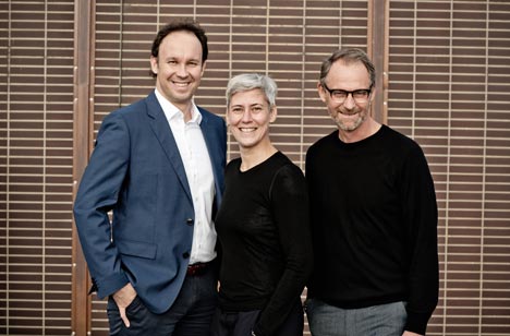 ressourcenmangel und Zeit Verlag gründen Beratung für Employer Branding - v.l. Alexander Brincker (COO ressourcenmangel), Rotraud Diwan (Geschäftsführerin Hi!) und Matthias Weidling (Leiter Vermarktung beim Zeit Verlag); Foto: Marc Hohner