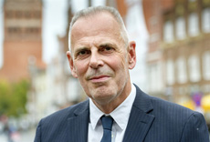 Ralf Hots-Thomas wird erneut für Lüneburg Marketing tätig - Ralf Hots-Thomas kehrt an die Spitze von Lüneburg Marketing zurück - Foto: tonwert21