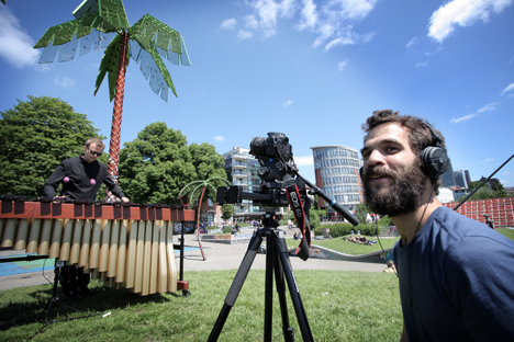 "Mix the City Hamburg": Musiker Kutiman entwickelt Musikvideo für die Hansestadt - Zum ersten Mal kreierte der israelische Videokünstler und Komponist Kutiman mit "Mix the City Hamburg" den Sound für eine deutsche Stadt; Foto: HMG
