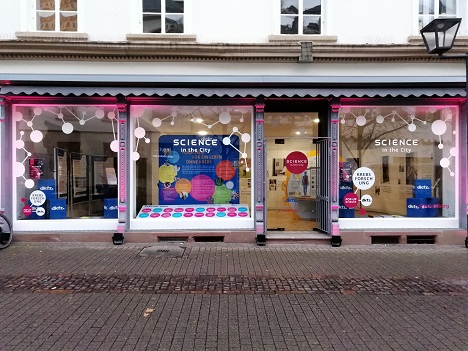 Heidelberg startet Pop-up-Science-Shop - Durch den Pop-up-Store soll Wissen rund um das Thema Krebs vermittelt werden – Foto: Schuster / Deutsches Krebsforschungszentrum