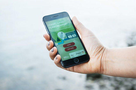 DZT und "Bergwelten" schickten Flaschenpost auf Reisen - Ansicht der E-Game-App zur DZT-Kampagne "Stadt - Land - Flaschenpost"; Foto: Philipp Carl Schuster