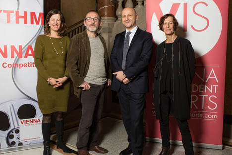 "The Rhythm of Vienna"-Siegerprojekte zeigen Wiener Lebensgefühl - Die Jury des Kurzfilmwettbewerbs "The Rhythm of Vienna" (v.l.n.r:): Dr. Marijana Stoisits, Geschäftsführerin Vienna Film Commission; Karl Markovics, Schauspieler, Regisseur und Drehbuchautor; Norbert Kettner, Direktor des WienTourismus; Ulrike Lässer, Produktionsleitung bei Wega Film. © Rainer Fehringer