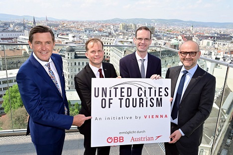 Wien setzt im Städtetourismus auf europäische Zusammenarbeit - (v.l.) Wiener Wirtschaftsstadtrat Peter Hanke, Klaus Garstenauer, Vorstand der ÖBB-Personenverkehr AG, Michael Trestl, Austrian Airlines Chief Commercial Officer und Norbert Kettner, Tourismusdirektor Wiens, stellen die länderübergreifende Wien-Kampagne „United Cities of Tourism“ vor – Foto: PID / Christian Jobst