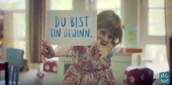 Deutsche Fernsehlotterie startet 60. Jubiläum mit neuer Kampagne - Szene aus dem Jubiläumsclip; Foto: Deutsche Fernsehlotterie