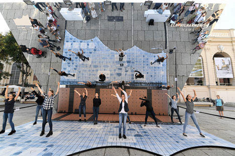 Elbphilharmonie: Hamburg Marketing tourt mit Riesenmodell durch die Welt - Mit einem 80 Quadratmeter großem Modell präsentiert Hamburg Marketing die Elbphilharmonie international; Foto: Hamburg Marketing