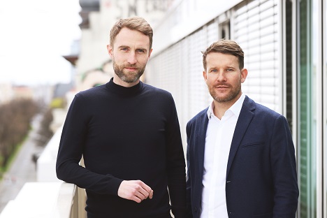 fischerAppelt kommuniziert für Bundesministerium des Innern und für Heimat - (v.l.) Jonas Gulde und Florian Reher stehen an der Spitze der Public Campaigning Unit von fischerAppelt – Foto: Karkuth.Photography 2022