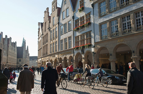 Schrumpfende und wachsende Städte in Deutschland: Münster, Frankfurt, Darmstadt und München gewinnen die meisten Neubürger - Prinzipalmarkt in Münster; © Ralf Emmerich